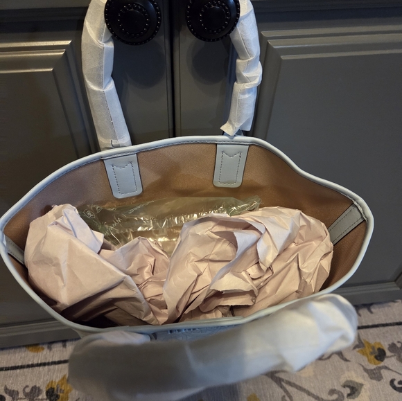 Michael Kors Pale Blue Monogram Jodie Small Tote NWT - Picture 6 of 11